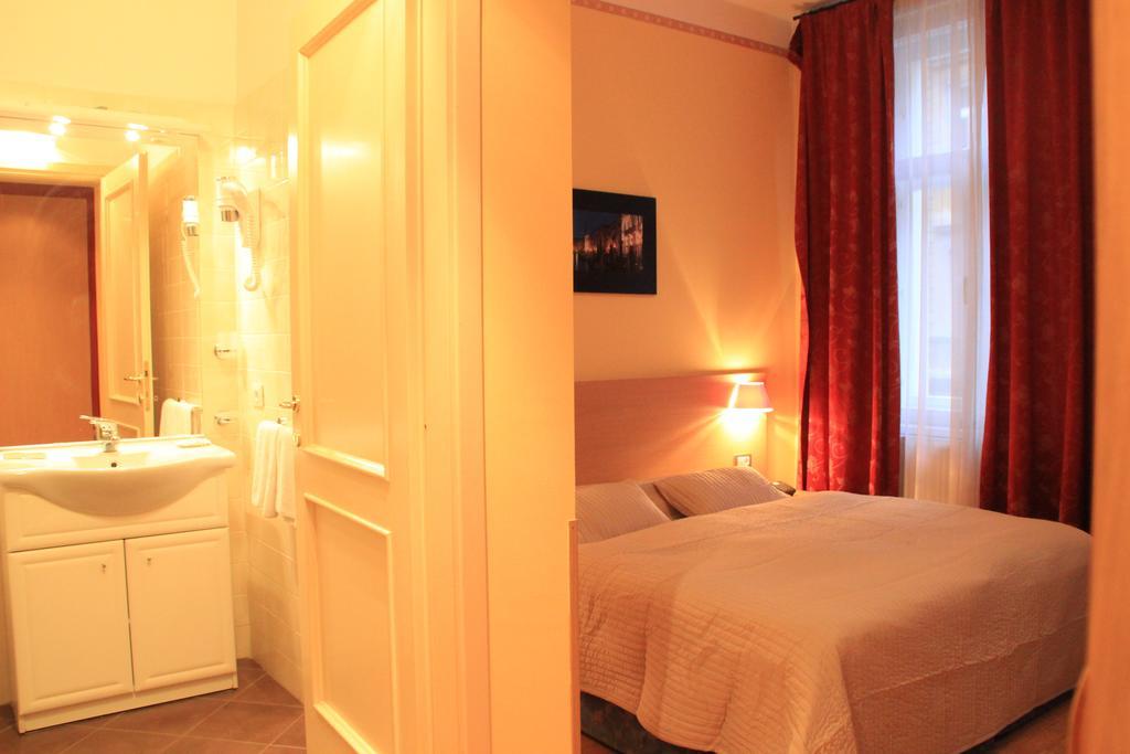 Lounge Crown Praha